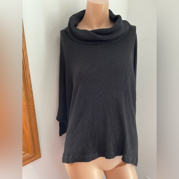 Oversized Free People batwing black hacci Beach line big cowl world traveller - Picture 4 of 7